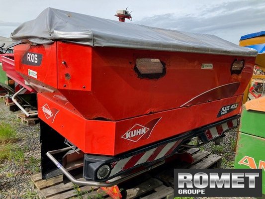 Distributeur d'engrais Kuhn AXIS 40.2 M-EMC