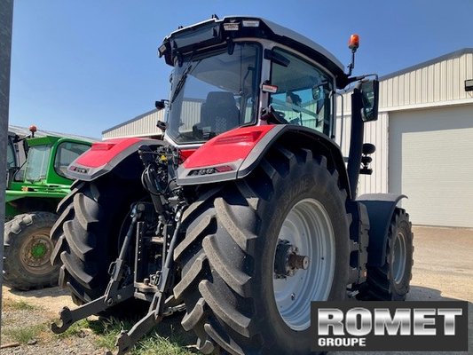Tracteur agricole Massey Ferguson 8S-205 D7 EX