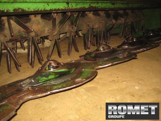 Faucheuse conditionneuse Krone EC32CV