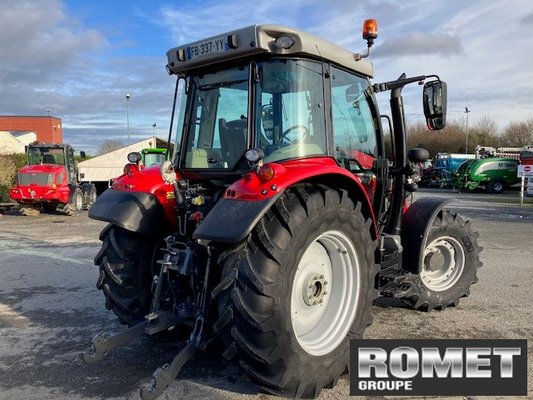 Tracteur agricole Massey Ferguson 5713 S D4 EF MR