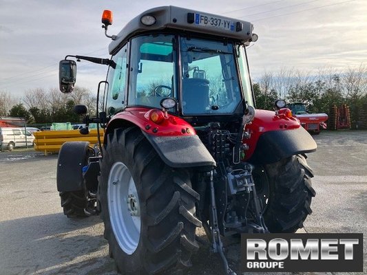 Tracteur agricole Massey Ferguson 5713 S D4 EF MR