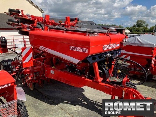 Semoir en ligne conventionnel Maschio GIGANTE 400