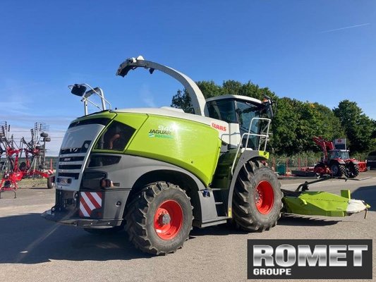 Ensileuse automotrice Claas JAGUAR 940