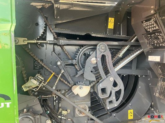 Presse à balles carrées Fendt 1290S