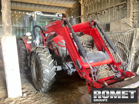 Tracteur agricole Massey Ferguson 5S-145 D6 EF