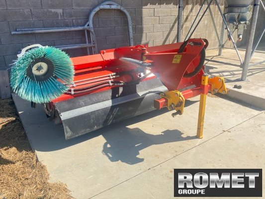 Balayeuse Rabaud 72053C
