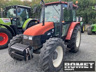 Tracteur agricole New Holland L75 - 5
