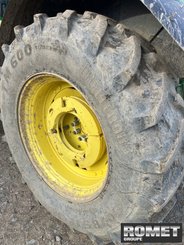 Tracteur agricole John Deere 6110M - 10