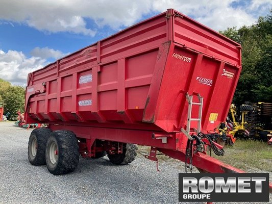 Benne agricole - RC160A