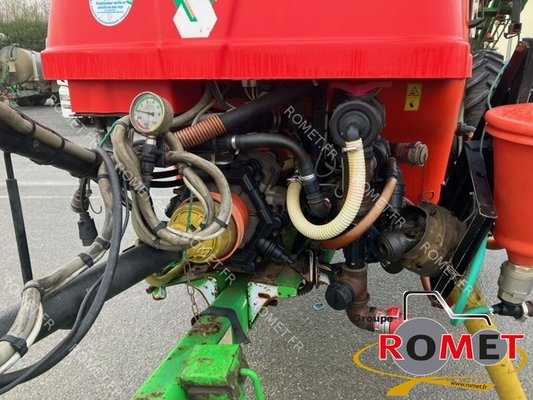 Pulvérisateur traîné Seguip SU25