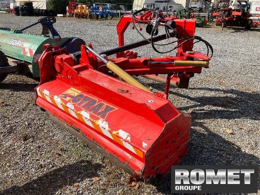 Broyeur à axe horizontal Gyrax RFE 2000