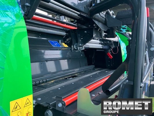 Presse à balles rondes Deutz-Fahr FM 335 BP OC14