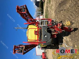 Pulvérisateur traîné Vicon IXTRACK - 4