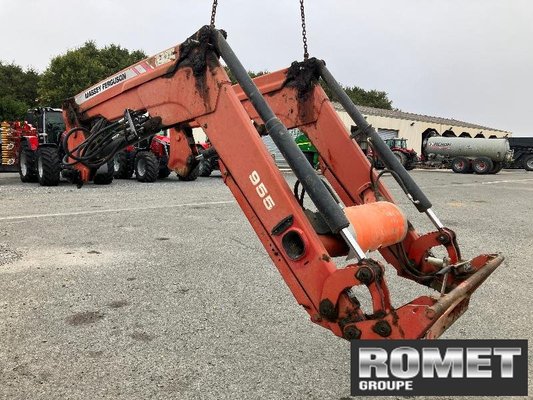 Chargeur frontal Alö MF955
