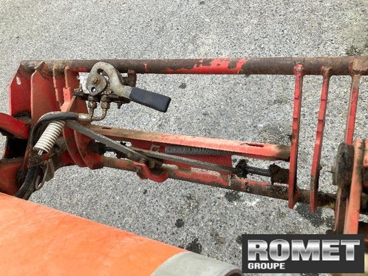 Chargeur frontal Alö MF955