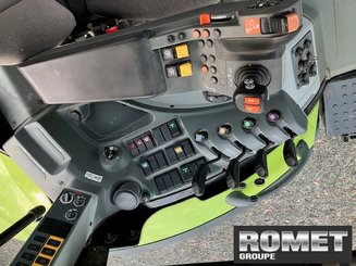 Tracteur agricole Claas AXION 800 - 5