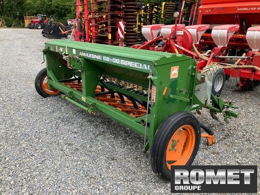 Semoir en ligne conventionnel Amazone D8-30 SPECIAL