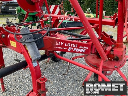 Faneur Lely LOTUS770