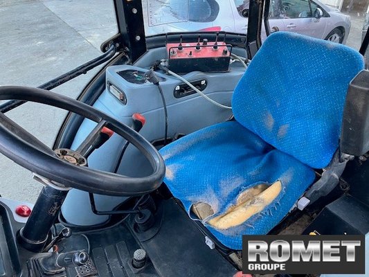 Tracteur agricole New Holland TD5050