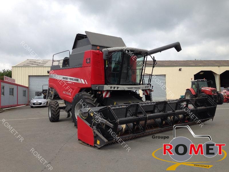 Moissonneuse batteuse Moissonneuse batteuse Massey Ferguson 7347S