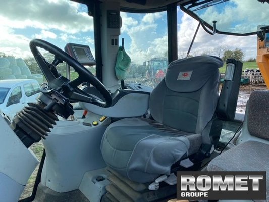 Tracteur agricole Massey Ferguson 6465