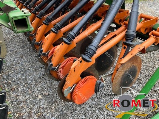 Semoir en ligne conventionnel Amazone AD-P303 SPECIAL
