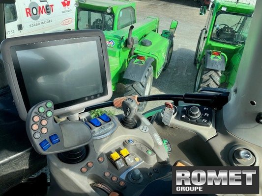 Tracteur agricole Deutz-Fahr 7250AGROTRONTTV