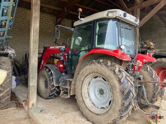 Tracteur agricole Massey Ferguson 5609 D4 ES