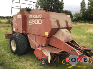 Presse à balles carrées Hesston 4900 - 8
