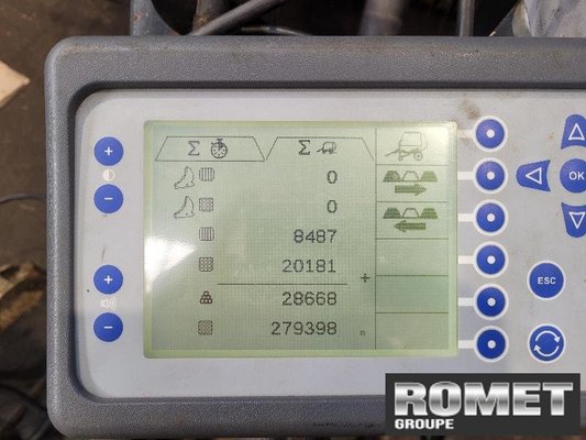 Presse à balles rondes Deutz-Fahr VARIMASTER590FF