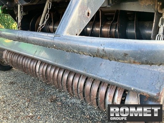 Presse à balles rondes Deutz-Fahr VARIMASTER590FF
