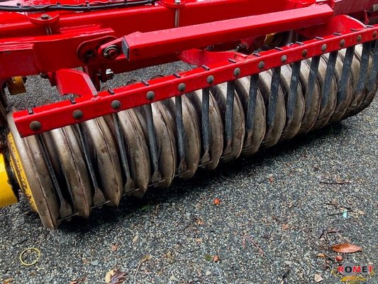 Déchaumeur Väderstad CR500