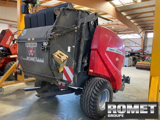 Presse à balles rondes Massey Ferguson 4180 V XTRA