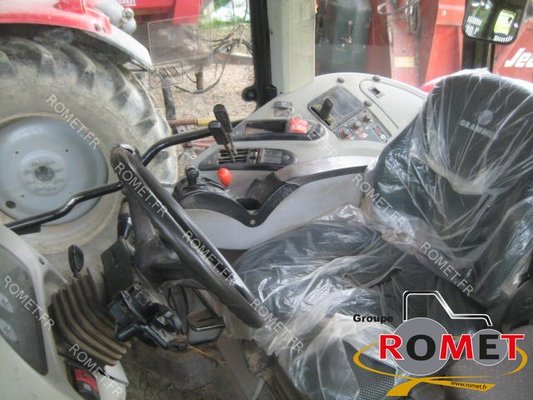 Tracteur agricole Massey Ferguson 6460