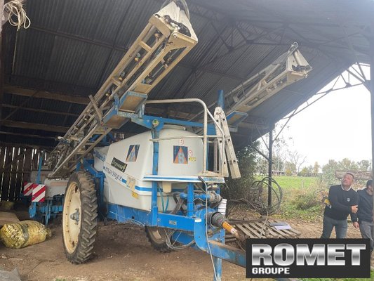 Pulvérisateur traîné Blanchard ATLANTIQUE 2300