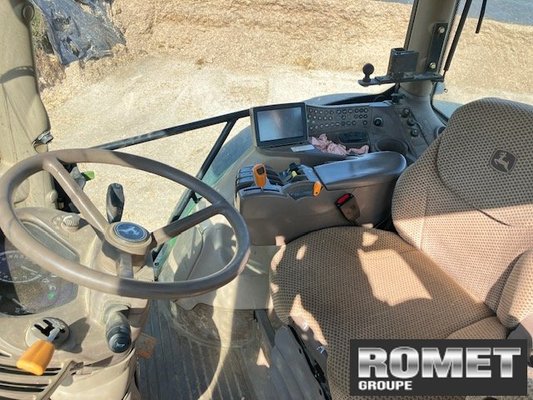 Tracteur agricole John Deere 6210R