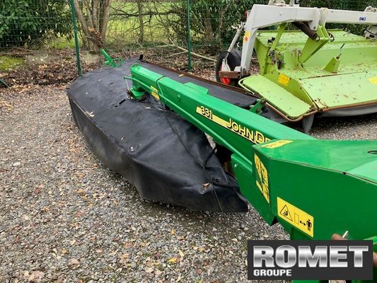 Faucheuse John Deere 331