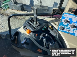 Tracteur agricole Massey Ferguson 5709 M D4 - 2