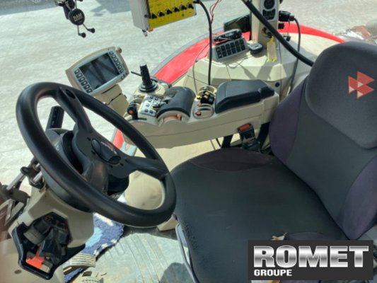 Tracteur agricole Massey Ferguson 8670