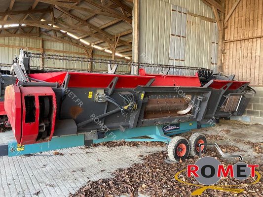 Moissonneuse batteuse Massey Ferguson 620