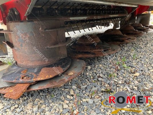 Faucheuse conditionneuse Massey Ferguson DM 306 FP KC