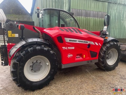 Chariot élévateur télescopique Massey Ferguson TH7038