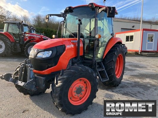 Tracteur agricole Kubota M7060