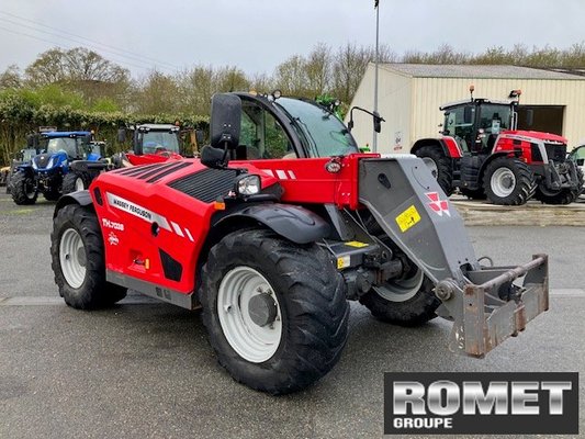Chariot élévateur télescopique Massey Ferguson TH7038