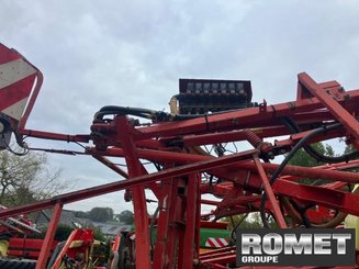 Pulvérisateur traîné Rau SPIDOTRAIN - 12