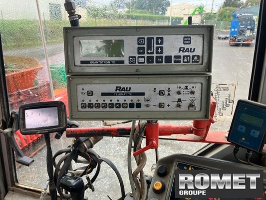 Pulvérisateur traîné Rau SPIDOTRAIN