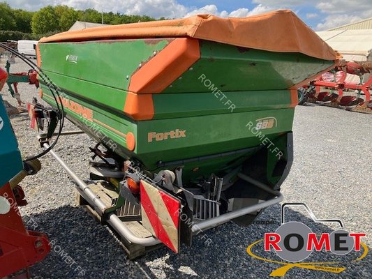 Distributeur d'engrais Amazone ZAM1200