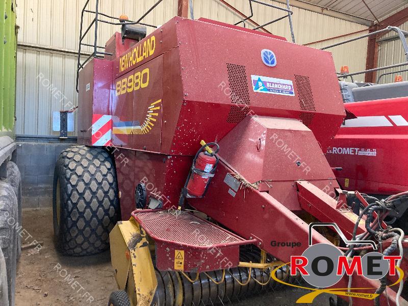 Presse à balles carrées Presse à balles carrées New Holland BB980