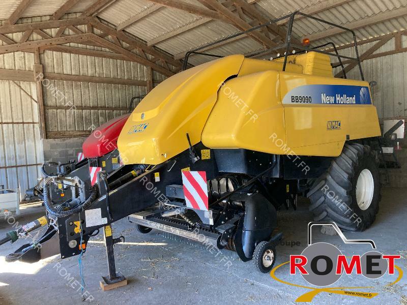 Presse à balles carrées Presse à balles carrées New Holland BB 9090