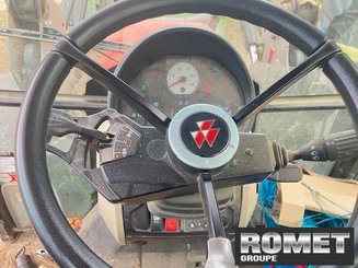 Tracteur agricole Massey Ferguson 5711 M D4 ES - 10